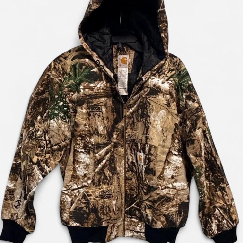 Reworked Carhartt realtree hooded jacket
Full zip and quilted lining Adult M